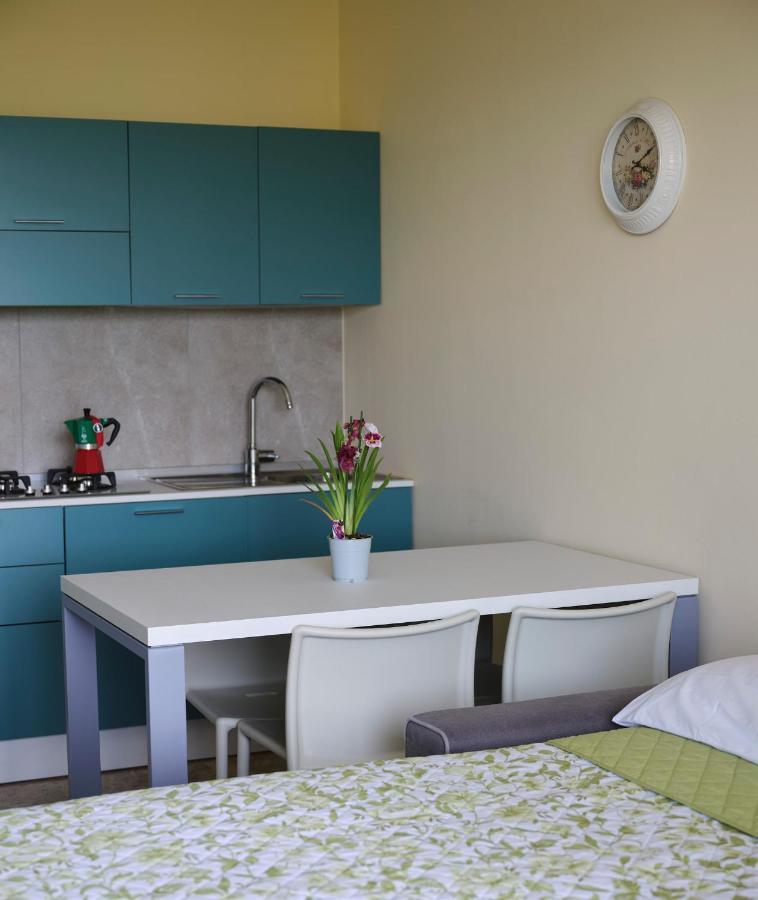 Casa Ierardi - Appartamento Arona Bellavista Eksteriør bilde